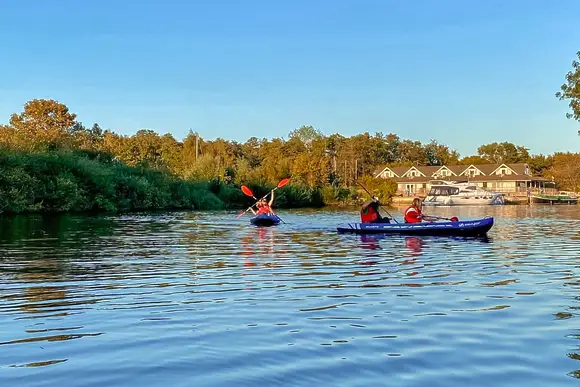Yare View Holiday Cottages, Brundall, Norwich