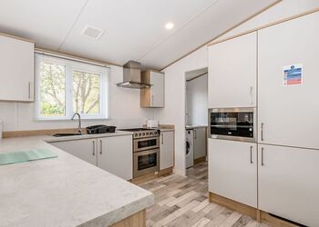Meadow Field MF12A - Yaxham Waters, Yaxham, Dereham