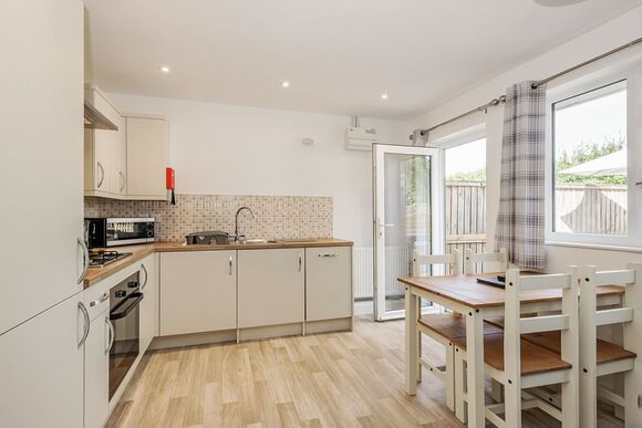 Squirrel Cottage - Yaxham Waters, Yaxham, Dereham