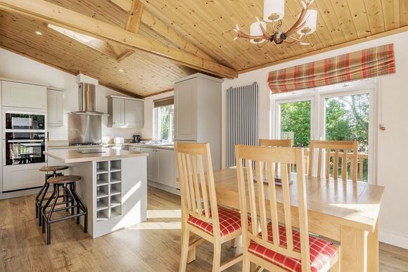 Meadow Field MF1 - Yaxham Waters, Yaxham, Dereham