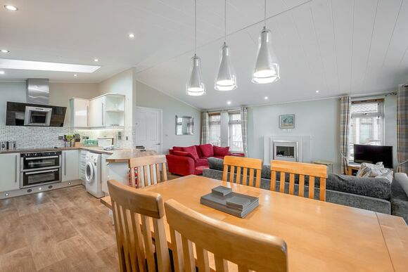 Country Side CS28 - Yaxham Waters, Yaxham, Dereham