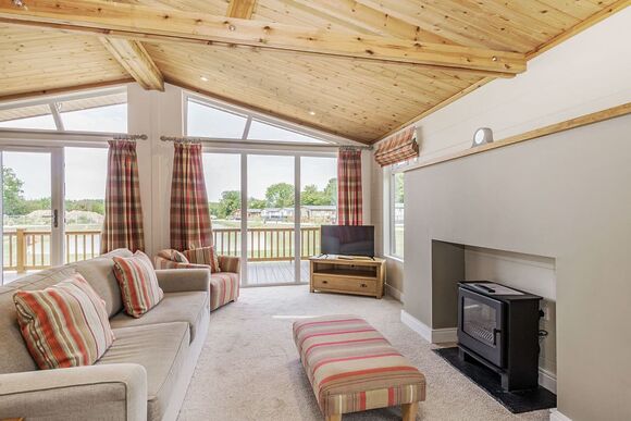 Priors Field PF9 - Yaxham Waters, Yaxham, Dereham