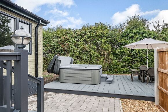 Meadow Field MF12A - Yaxham Waters, Yaxham, Dereham