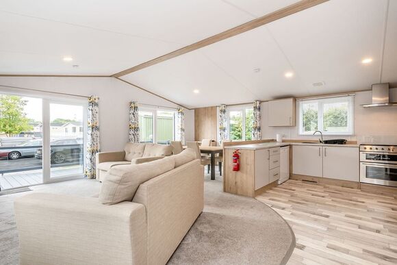 Meadow Field MF12A - Yaxham Waters, Yaxham, Dereham