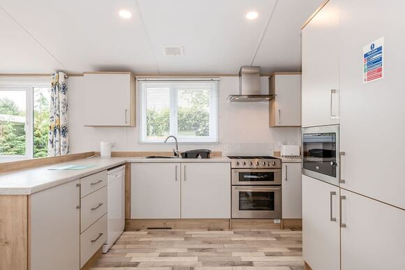 Meadow Field MF12A - Yaxham Waters, Yaxham, Dereham