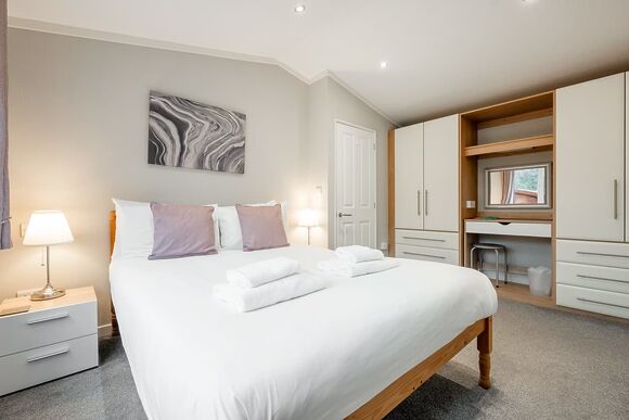 Country Side CS30 - Yaxham Waters, Yaxham, Dereham