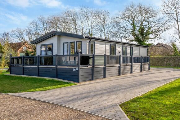 Priors Field PF8 - Yaxham Waters, Yaxham, Dereham