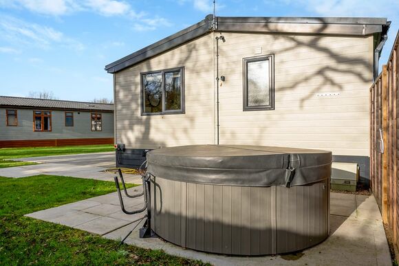 Priors Field PF8 - Yaxham Waters, Yaxham, Dereham