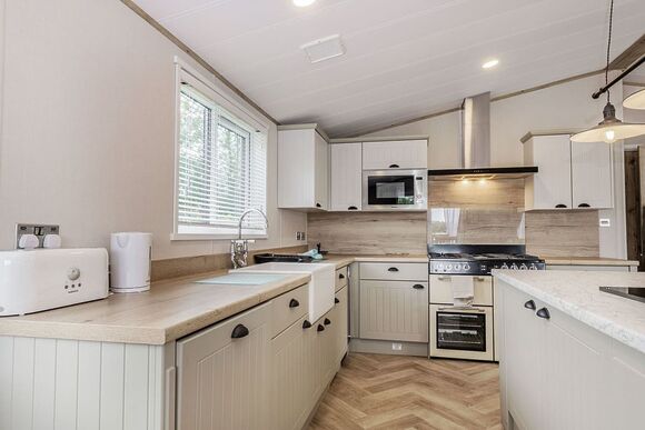 Priors Field PF8 - Yaxham Waters, Yaxham, Dereham