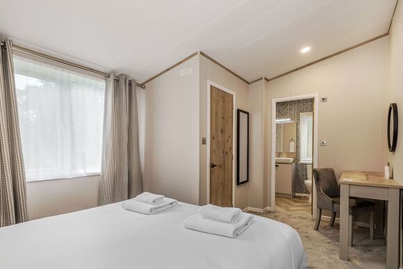 Priors Field PF8 - Yaxham Waters, Yaxham, Dereham