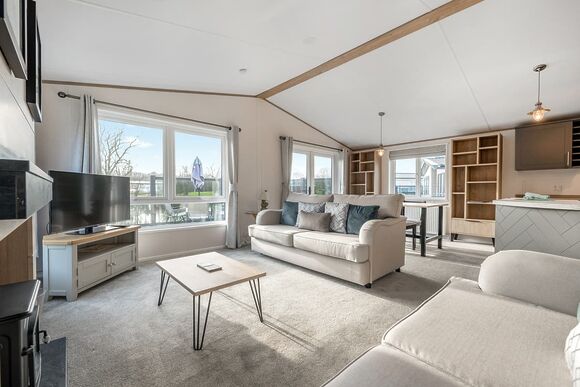 Meadow Field MF7 - Yaxham Waters, Yaxham, Dereham