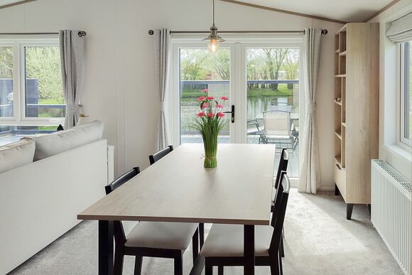 Meadow Field MF7 - Yaxham Waters, Yaxham, Dereham