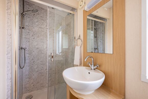 Country Side CS16 - Yaxham Waters, Yaxham, Dereham