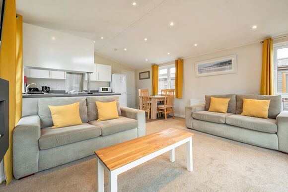 Country Side CS18 - Yaxham Waters, Yaxham, Dereham