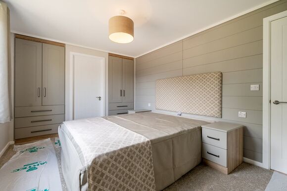 Priors Field PF10 - Yaxham Waters, Yaxham, Dereham