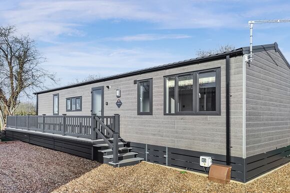 Meadow Field MF14 - Yaxham Waters, Yaxham, Dereham