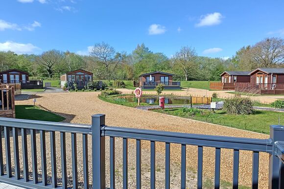 Country Side CS29 - Yaxham Waters, Yaxham, Dereham