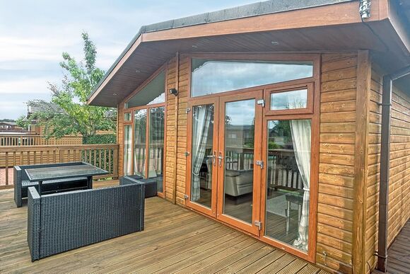 York Retreat Lodge - York House Holiday Park, Thirsk