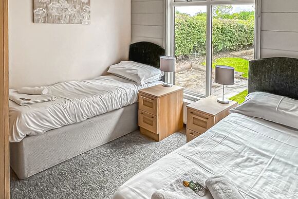 York Luxury Lodge - York House Country Park, Thirsk