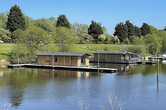 Floating Lodge 