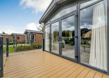 The StapyltonHot Tub - Yorkshire Spa Retreat, York