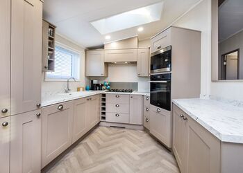 The PheasantHot Tub - Yorkshire Spa Retreat, York