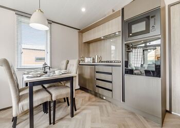 The BlacksmithsHot Tub - Yorkshire Spa Retreat, York