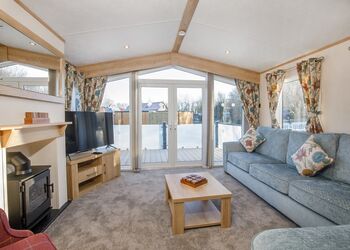 The FairfaxHot Tub (Pet) - Yorkshire Spa Retreat, York