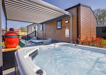 Blacksmiths VIP Pet Friendly - Yorkshire Spa Retreat, York