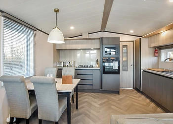 Blacksmiths VIP Pet Friendly - Yorkshire Spa Retreat, York