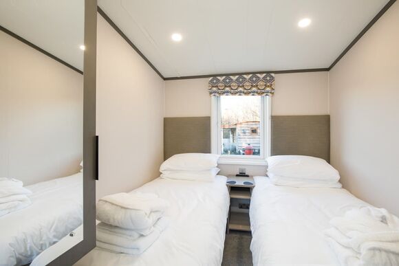 The Brambles Hot Tub (Pet) - Yorkshire Spa Retreat, York