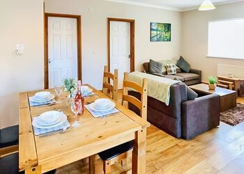 York Cottages - Vale of York Country Park, Strensall, near York