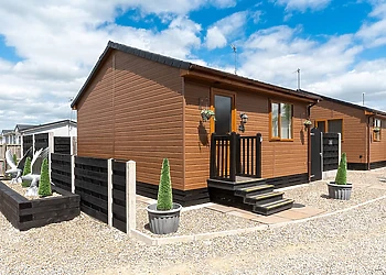 Vale of York Cabins