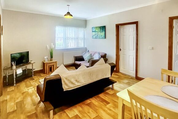 York Cottages - Vale of York Country Park, Strensall, near York