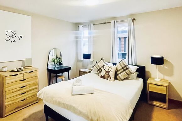 Vale of York Cabins - Vale of York Country Park, Strensall, near York