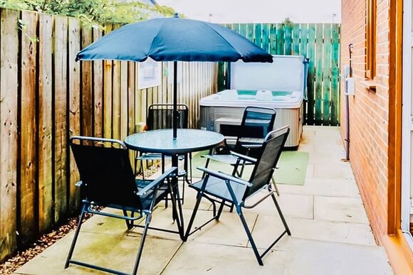 York Cottage 1 - Vale of York Country Park, Strensall, near York