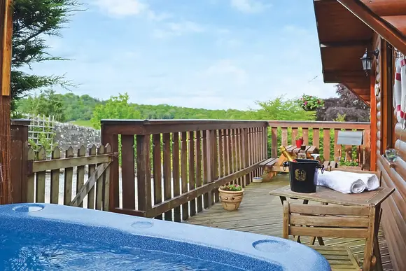 Redwood Boutique Lodge - Brookside Leisure Park, Bron-y-Garth, Oswestry