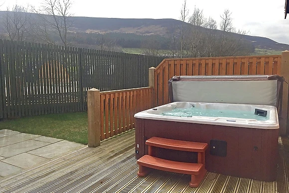 Dovestone Secluded Spa 6 
