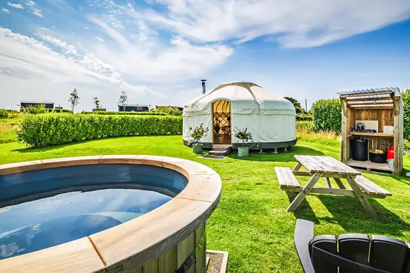 Headland Escape Glamping, Tenby