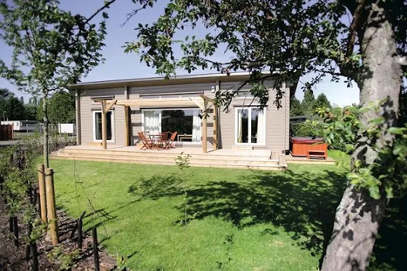 Roydon Lodge VIP