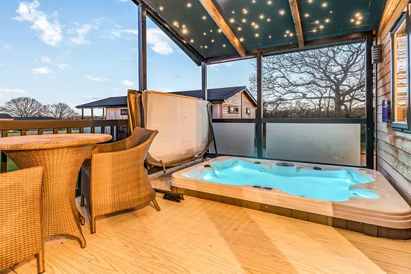 Ettington Lodge Premier - Stratford Upon Avon Lodge Retreat, Snitterfield, Stratford Upon Avon