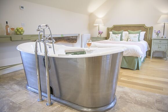 Todd Hills Hall Farmhouse & Vale Croft