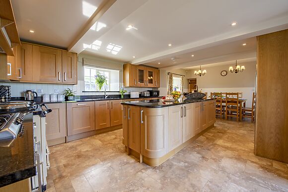 Todd Hills Hall Farmhouse & Vale Croft