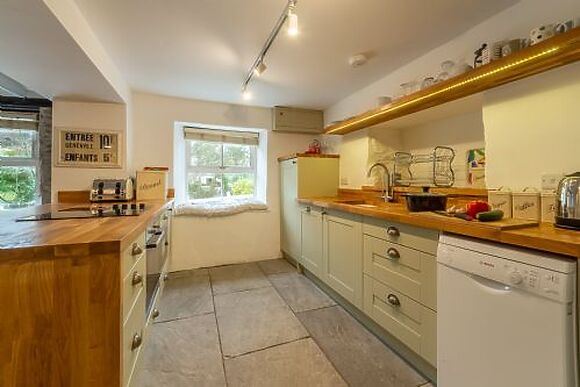 Rose in Vale Cottage