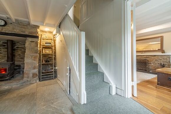 Rose in Vale Cottage