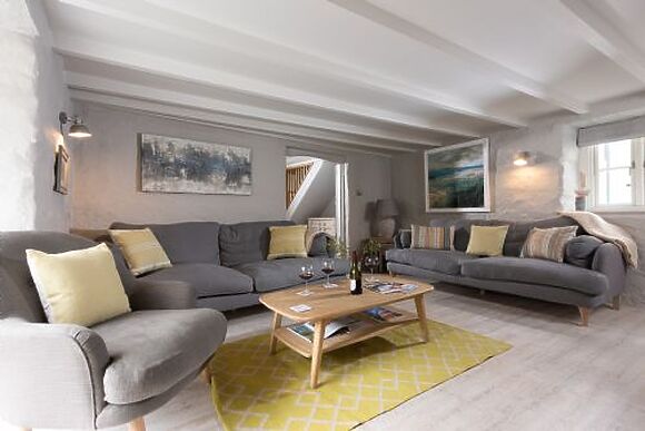 Beach Cottage & The Lobster Pot