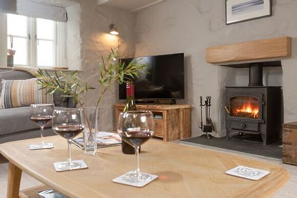 Beach Cottage & The Lobster Pot