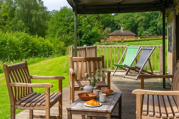 Exton Park at Lantern and Larks