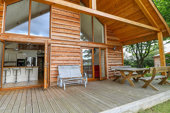 Dorado Lodge