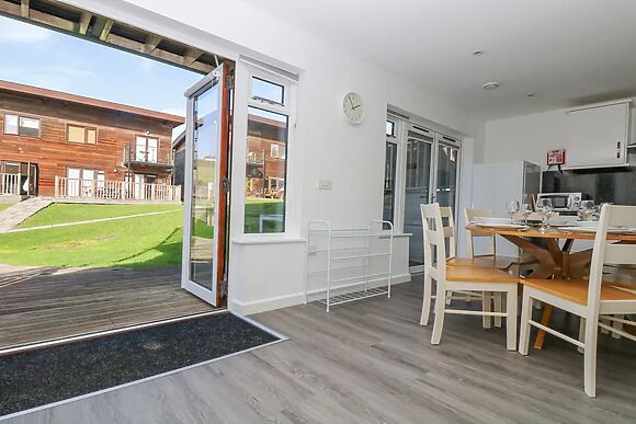 Sea Breeze 17 Gannel